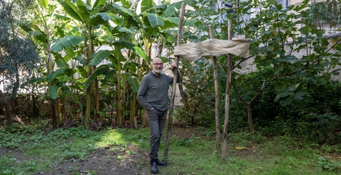 Bari, in un lussureggiante cortile di Madonnella si cela la galleria d'arte di Francesco Granito